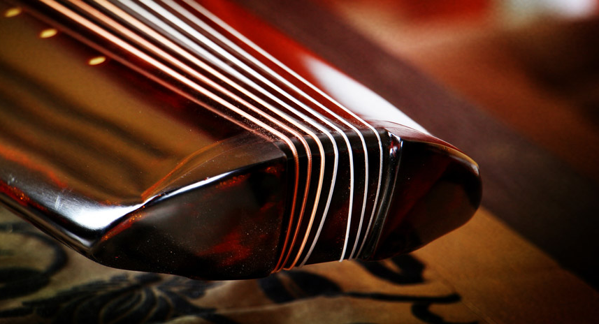 乐器和滴胶、油漆涂装